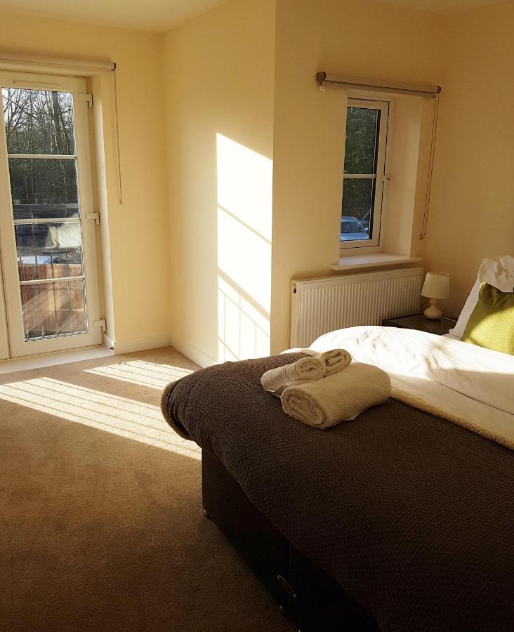 Ybc Court, Aldershot Apartamento Exterior foto